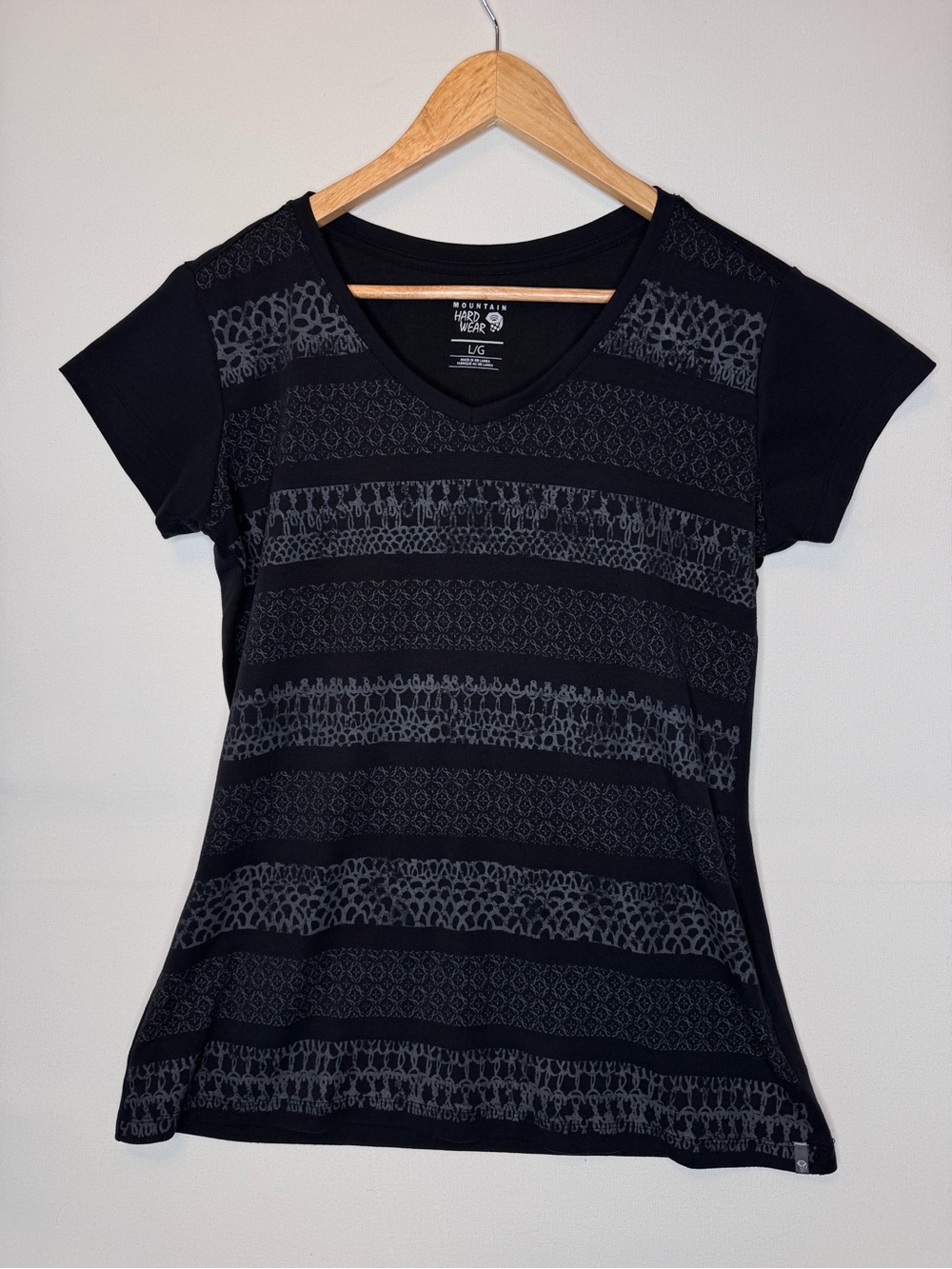 Mountain Hardwear Women's Black Short Sleeve Active Hiking T-Shirt scoop neck Lg